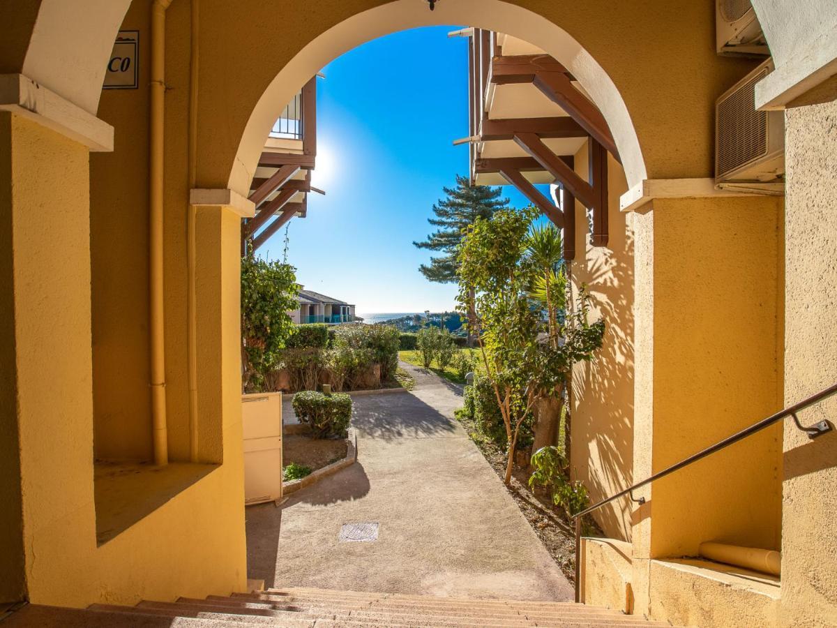 Apartment Village Cap Esterel - L'Esquinade-97 By Interhome Saint-Raphaël Exterior foto